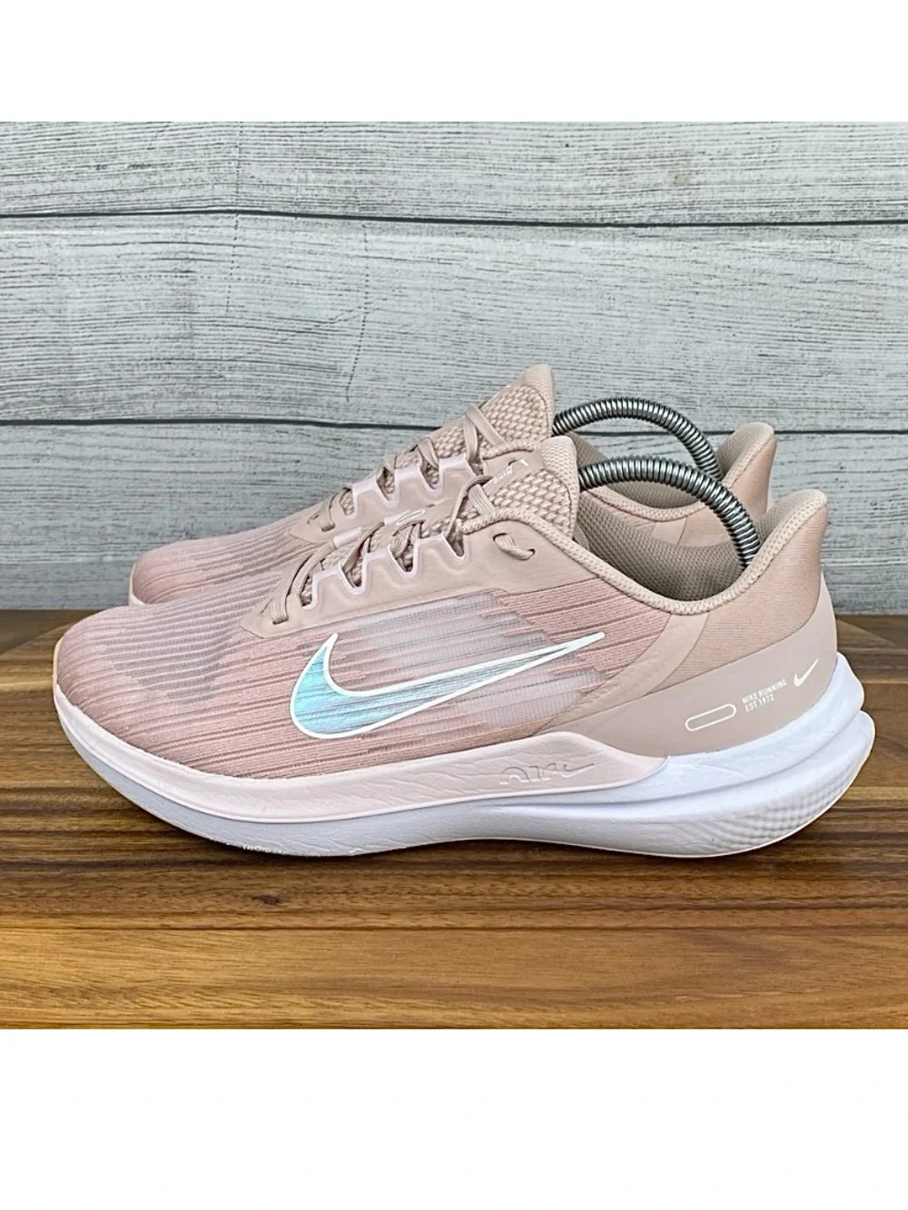 Nike Air Winflo 9 Pink Oxford Running Shoe DD8686-600 Womens Sneaker Size 9.5